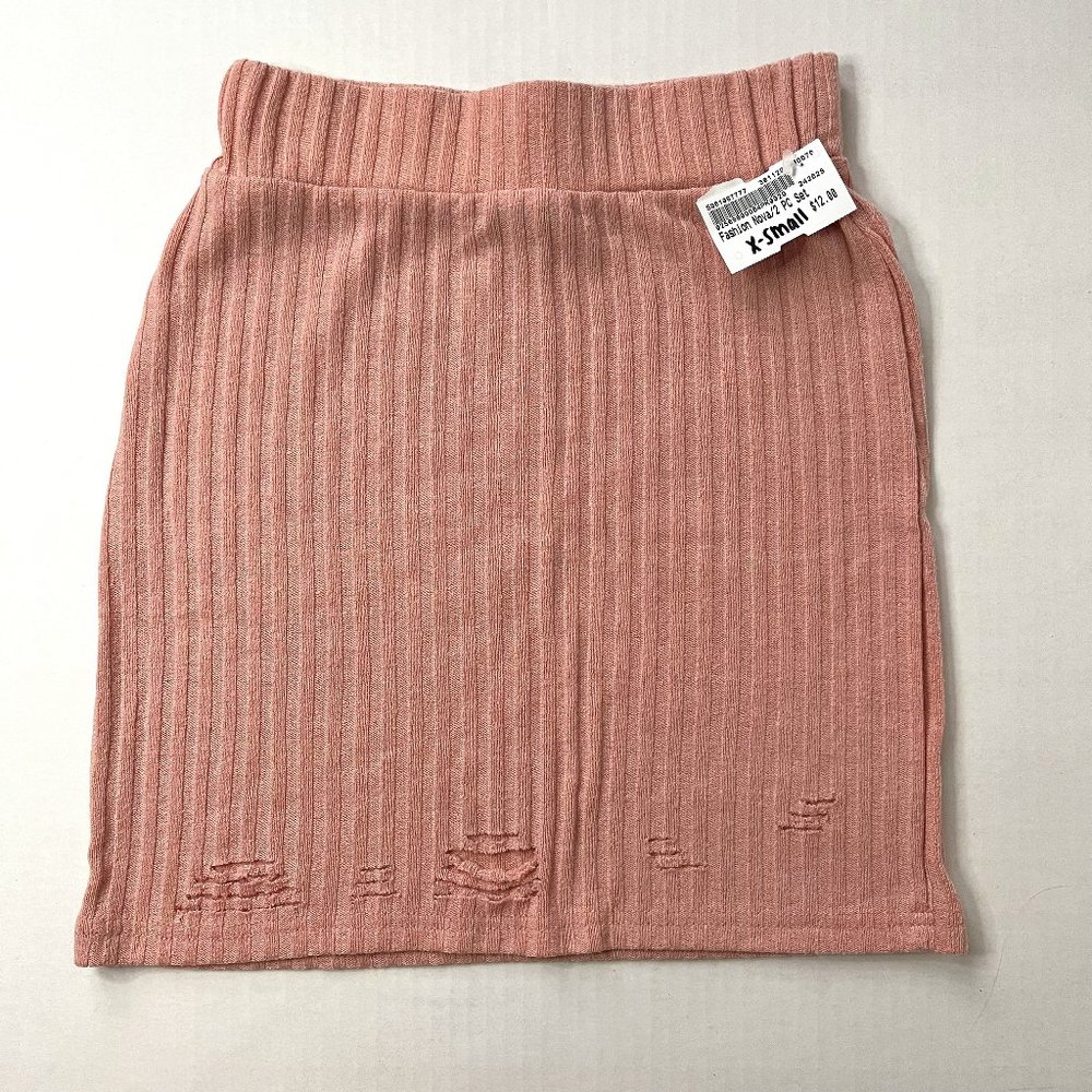 Fashion Nova Ripped Mini Skirt, XSmall